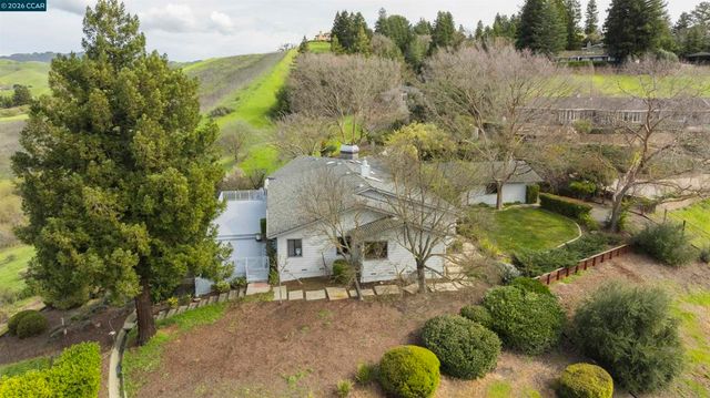 333 Merrilee Pl, Danville, CA 94526