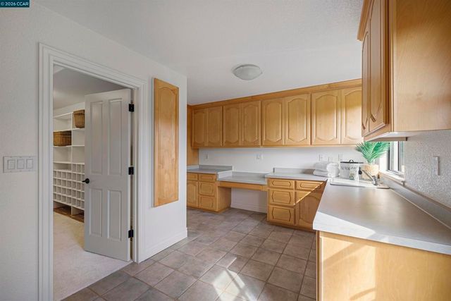 333 Merrilee Pl, Danville, CA 94526