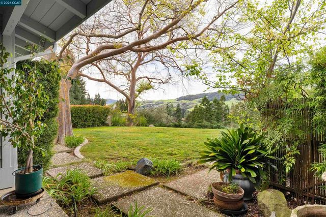 333 Merrilee Pl, Danville, CA 94526