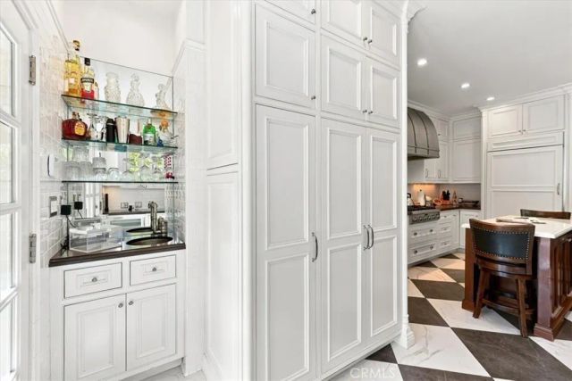 2240 N Berendo, Los Angeles, CA 90027