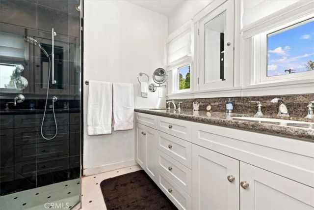 2240 N Berendo, Los Angeles, CA 90027