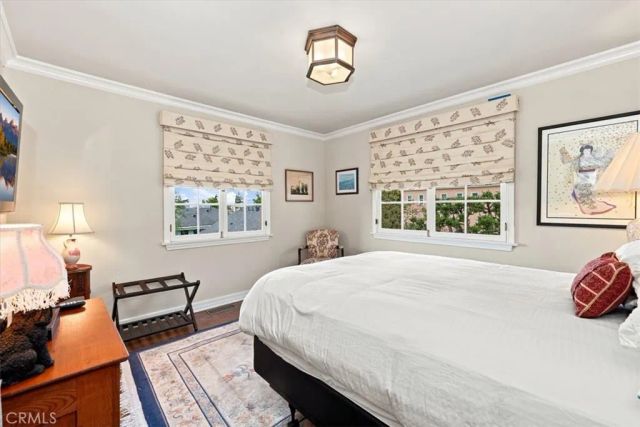 2240 N Berendo, Los Angeles, CA 90027