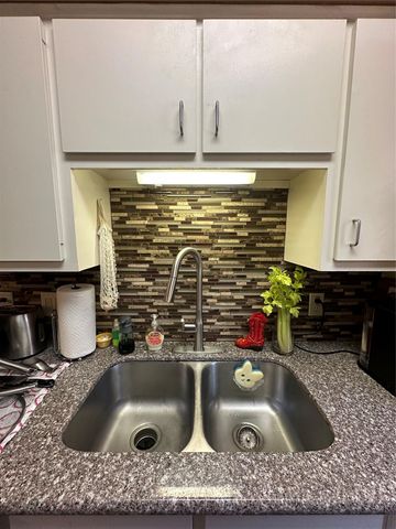 106 E 30th ST 203, Austin, TX 78705