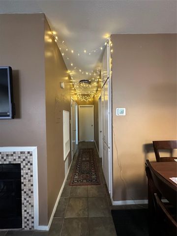 106 E 30th ST 203, Austin, TX 78705