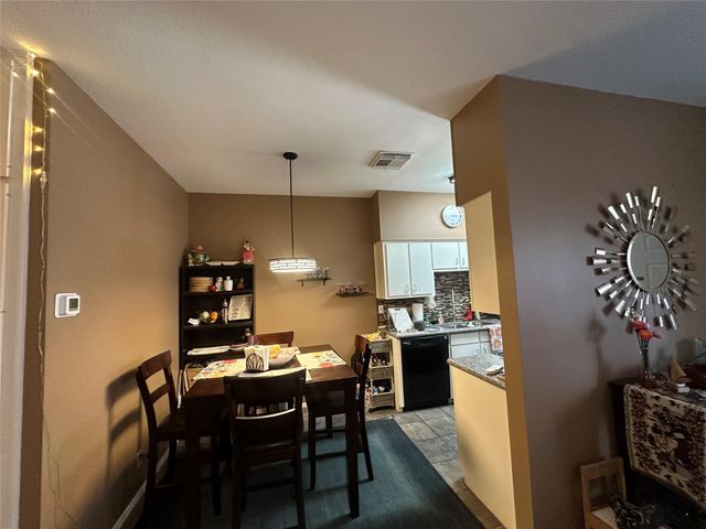 106 E 30th ST 203, Austin, TX 78705