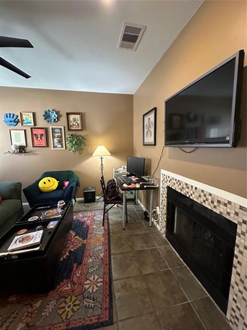 106 E 30th ST 203, Austin, TX 78705