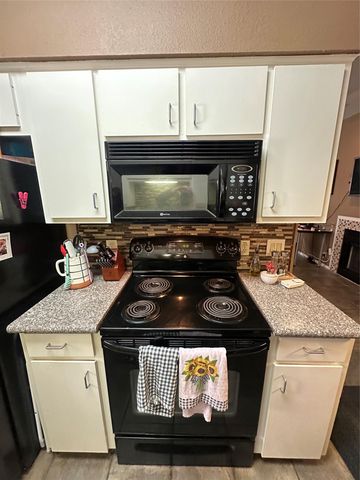 106 E 30th ST 203, Austin, TX 78705