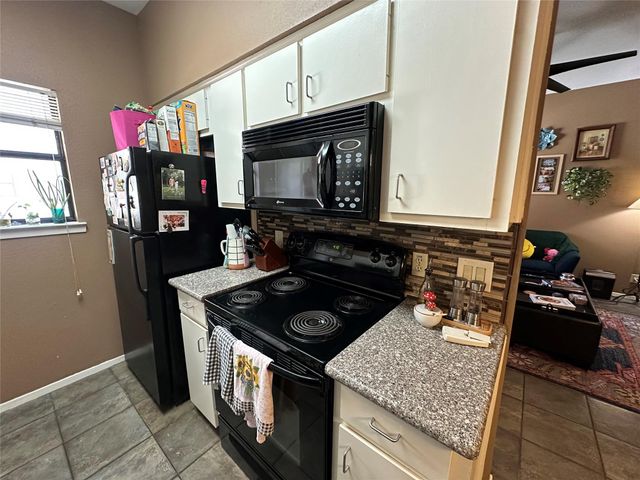106 E 30th ST 203, Austin, TX 78705