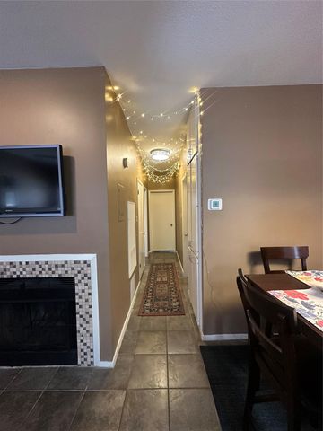 106 E 30th ST 203, Austin, TX 78705