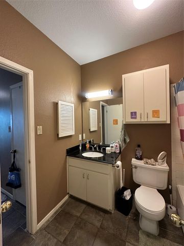 106 E 30th ST 203, Austin, TX 78705