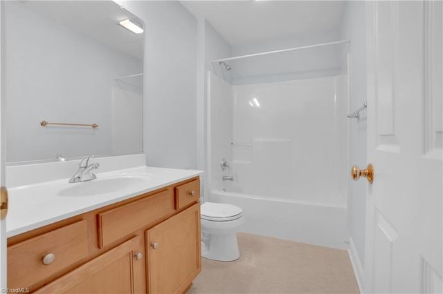 820 Kensford Court, Lewisville, NC 27023