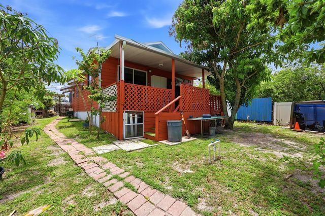 8545 SE Mars Street, Hobe Sound, FL 33455