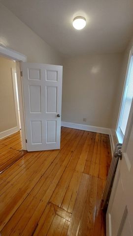 35 Catawba St. 2, Boston, MA 02119