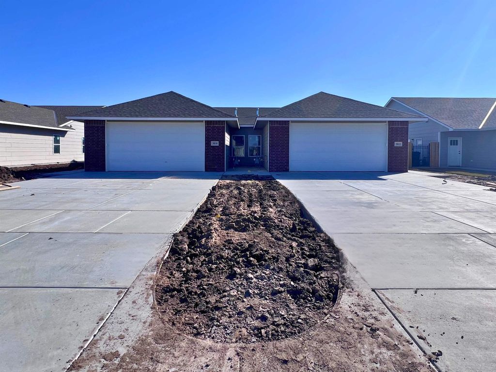 3810-3812 S Bluelake Street, Wichita, KS 67215