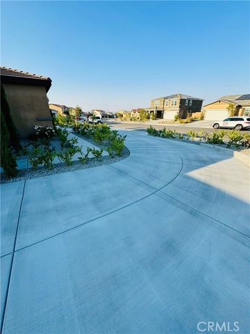11416 Sunny Way, Victorville, CA 92392