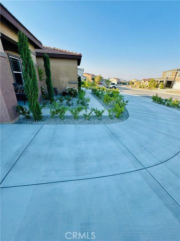 11416 Sunny Way, Victorville, CA 92392