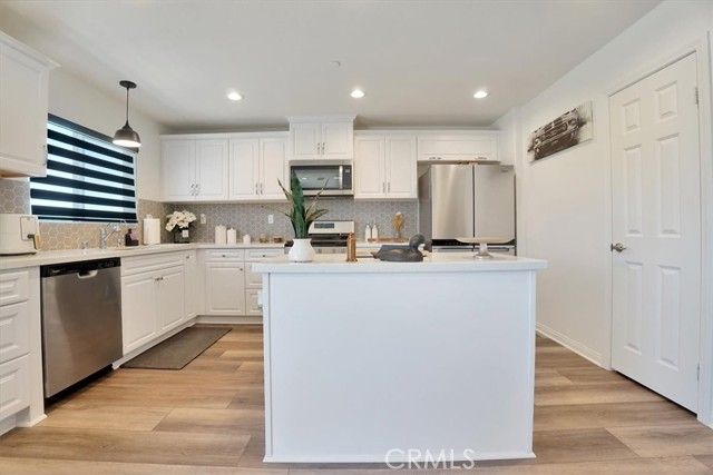 11416 Sunny Way, Victorville, CA 92392