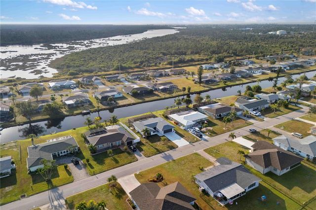 33 CADDY ROAD, Rotonda West, FL 33947