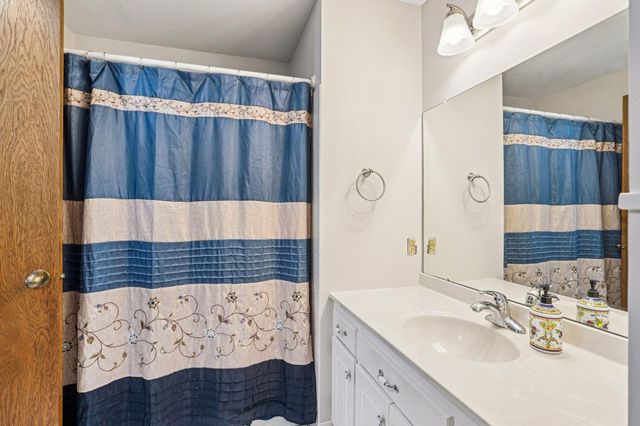 3150 Glen Oaks Avenue 104A, White Bear Lake, MN 55110