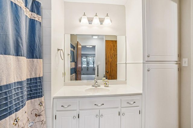 3150 Glen Oaks Avenue 104A, White Bear Lake, MN 55110