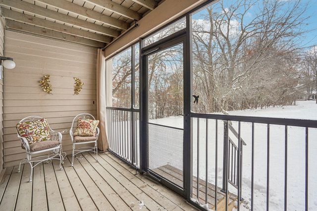 3150 Glen Oaks Avenue 104A, White Bear Lake, MN 55110