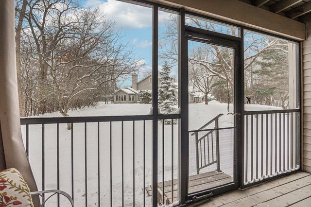 3150 Glen Oaks Avenue 104A, White Bear Lake, MN 55110