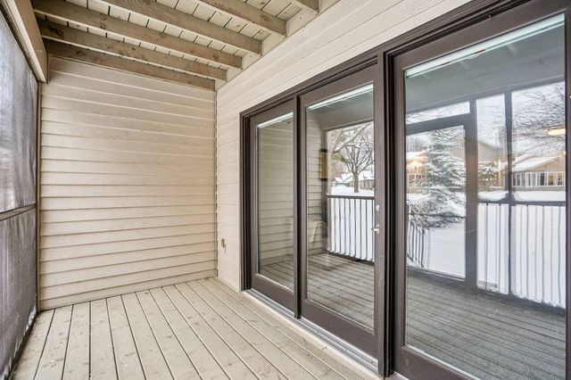 3150 Glen Oaks Avenue 104A, White Bear Lake, MN 55110