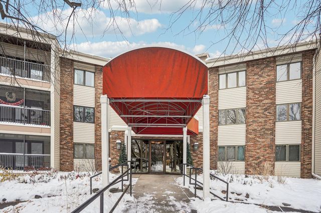 3150 Glen Oaks Avenue 104A, White Bear Lake, MN 55110