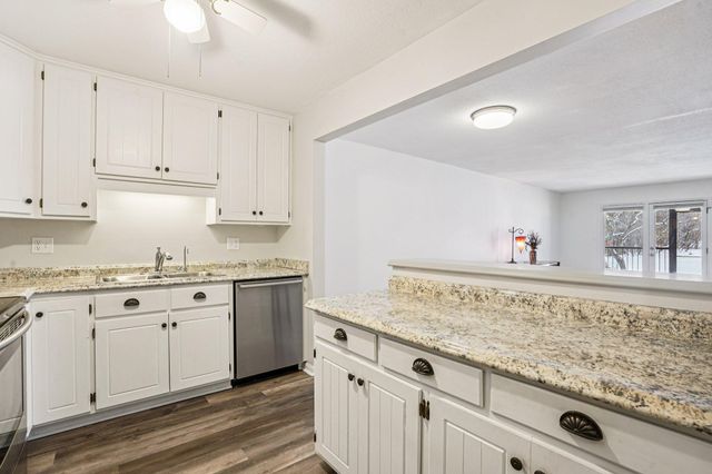 3150 Glen Oaks Avenue 104A, White Bear Lake, MN 55110