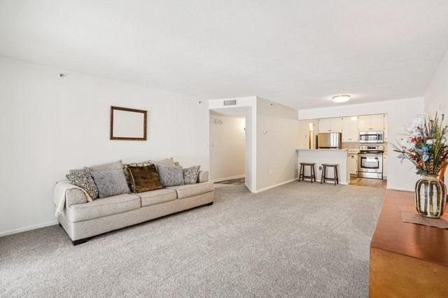 3150 Glen Oaks Avenue 104A, White Bear Lake, MN 55110