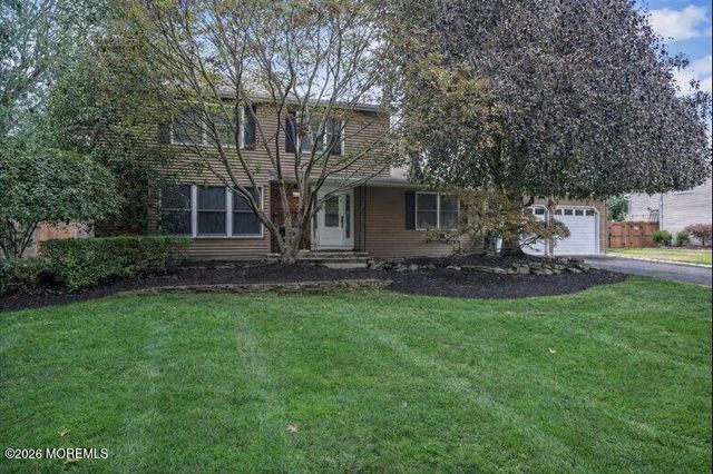 124 Sherwood Drive, Freehold, NJ 07728