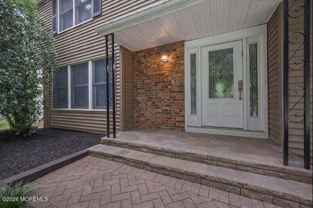 124 Sherwood Drive, Freehold, NJ 07728