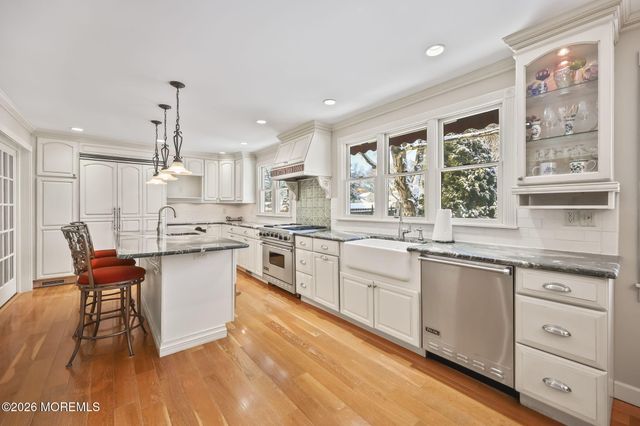 124 Sherwood Drive, Freehold, NJ 07728