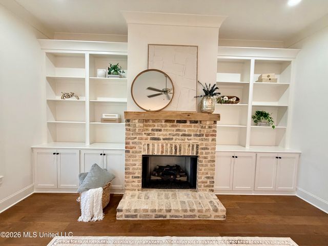 1013 Crepe Myrtle Drive, Brandon, MS 39047