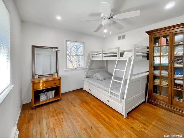 18 Old Riverhead Road, Hampton Bays, NY 11946