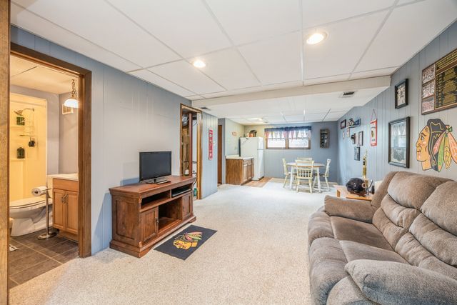 6405 163rd Place, Tinley Park, IL 60477