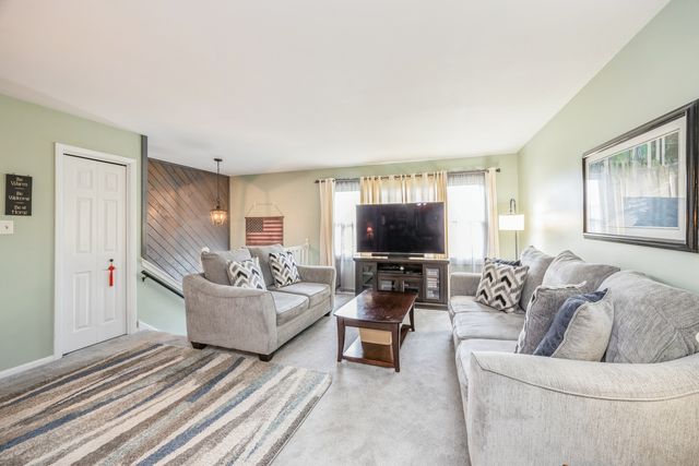 6405 163rd Place, Tinley Park, IL 60477