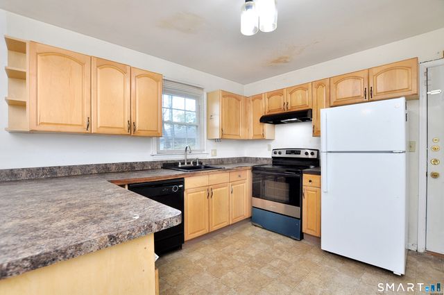 21 Emma Street, West Haven, CT 06516