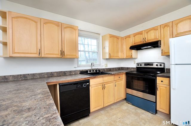 21 Emma Street, West Haven, CT 06516