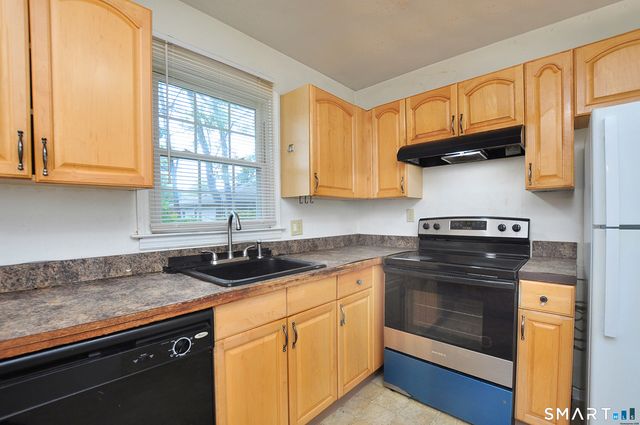 21 Emma Street, West Haven, CT 06516