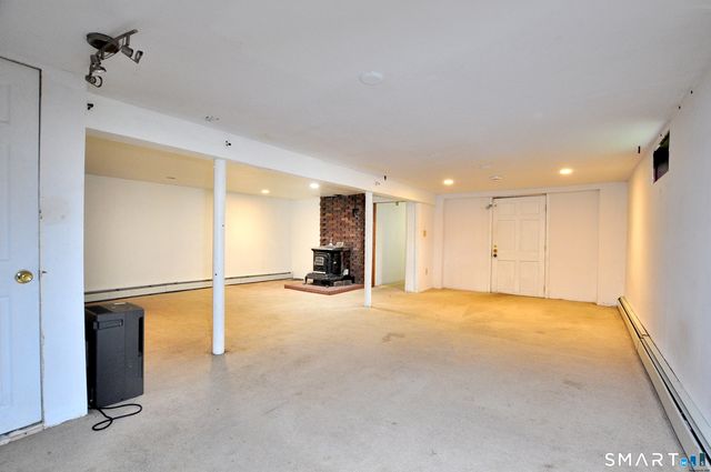 21 Emma Street, West Haven, CT 06516