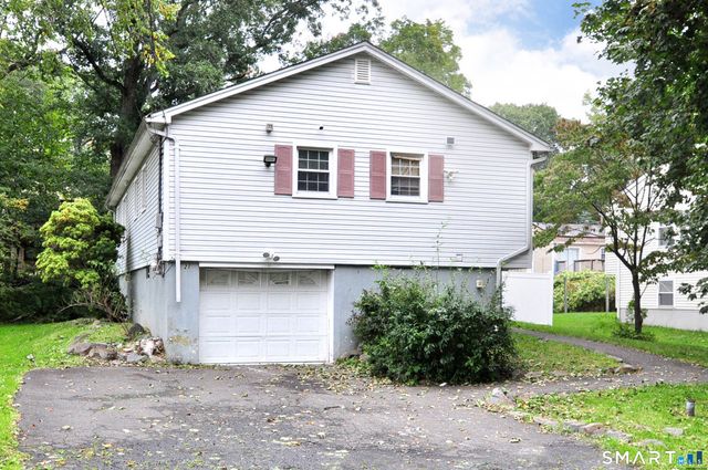 21 Emma Street, West Haven, CT 06516