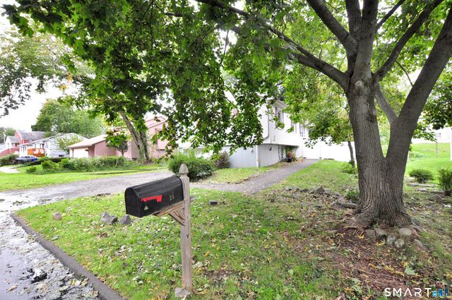 21 Emma Street, West Haven, CT 06516