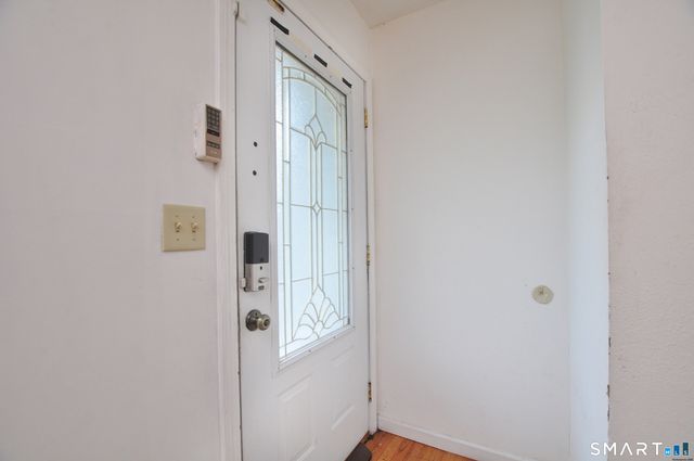 21 Emma Street, West Haven, CT 06516