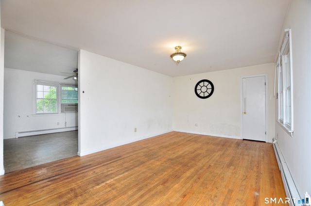 21 Emma Street, West Haven, CT 06516