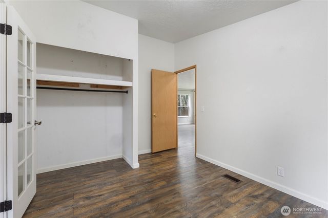 260 E Lansky Dr, Shelton, WA 98584