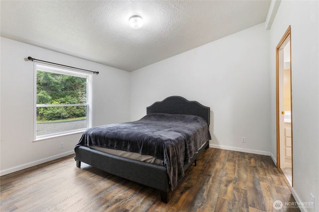 260 E Lansky Dr, Shelton, WA 98584