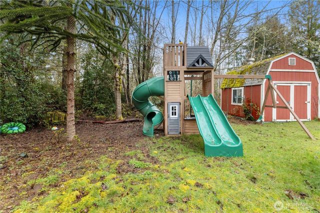 260 E Lansky Dr, Shelton, WA 98584