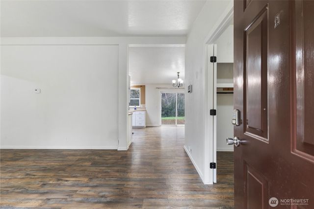 260 E Lansky Dr, Shelton, WA 98584