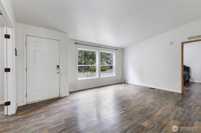 260 E Lansky Dr, Shelton, WA 98584